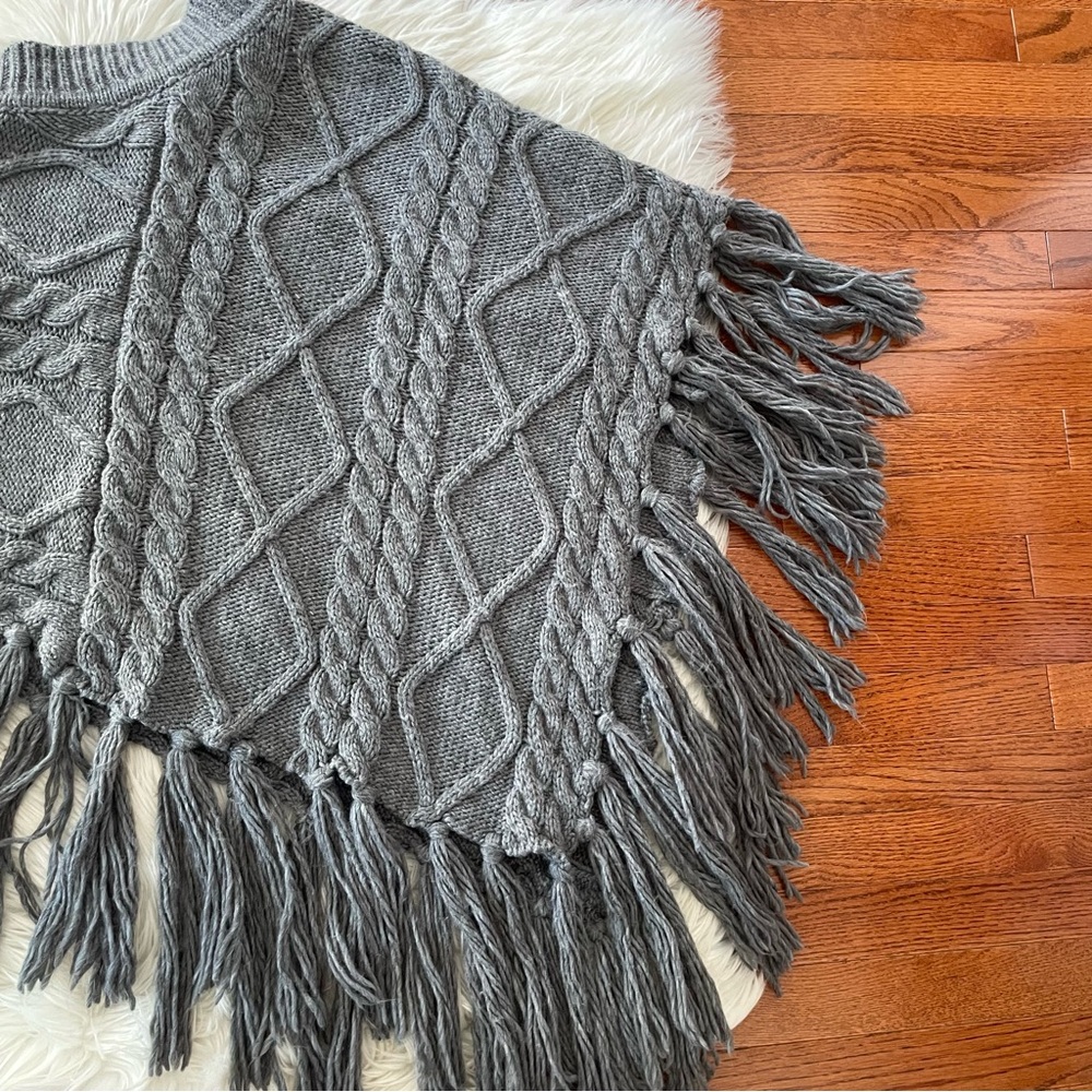 World Market Gray Poncho Sweater Shawl Pull Over Fringe One Size Fits Boho